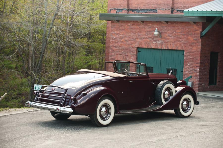  Packard Twelve Convertible Victoria 1937 года  (фото 12 из 26)